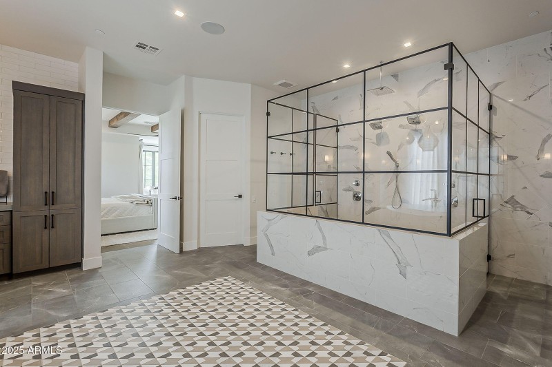 53-web-or-mls-Sunset Vista-43