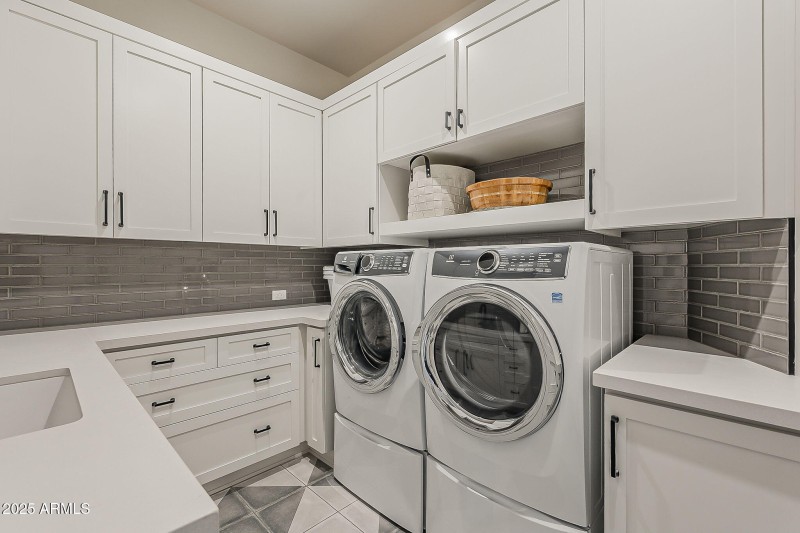 68-web-or-mls-Sunset Vista-58