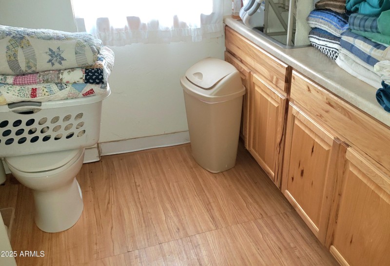 Bath Half w Laundry Rm