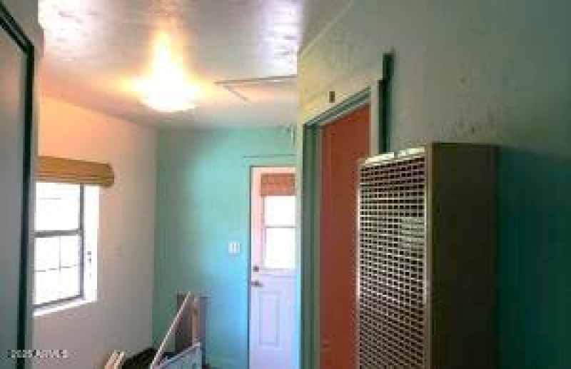 2nd Floor Landing & Hall