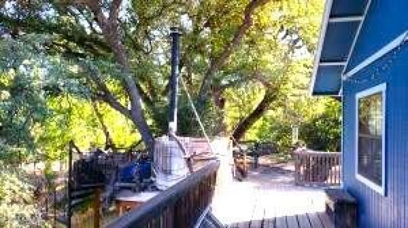 2-Story Deck & Hot Tub