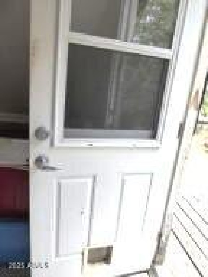 Log Hm 2nd Floor Ext Door