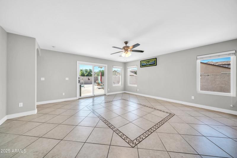 16219 W Yucatan Dr-11