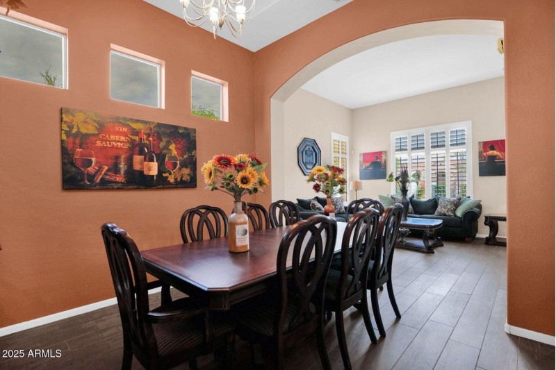 339 Horseshoe - 11Formal Dining Living R