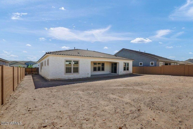 7632 W Remuda Drive ~ Ready Now!