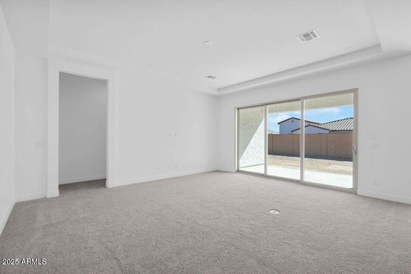 7639 W Remuda Drive ~ Ready Now!