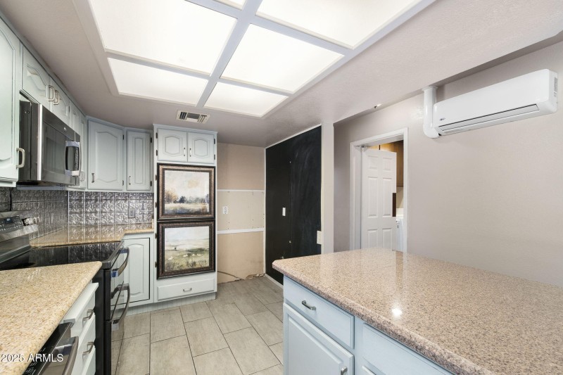 022___13640 E Williams Field