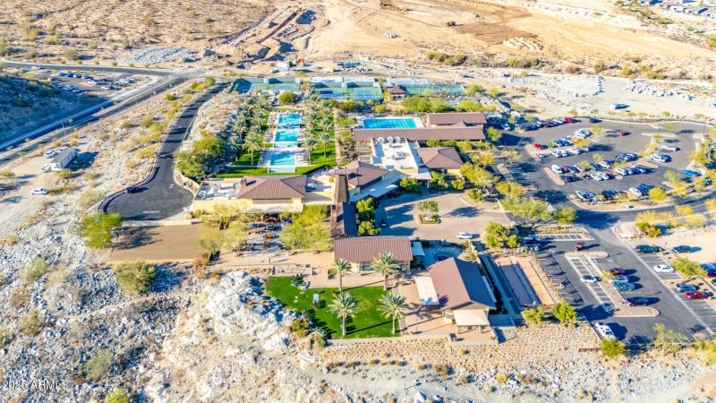 Victory Pools and Pickleball Courts