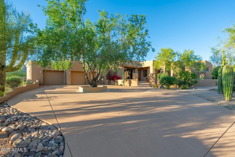 Considerable driveway parking