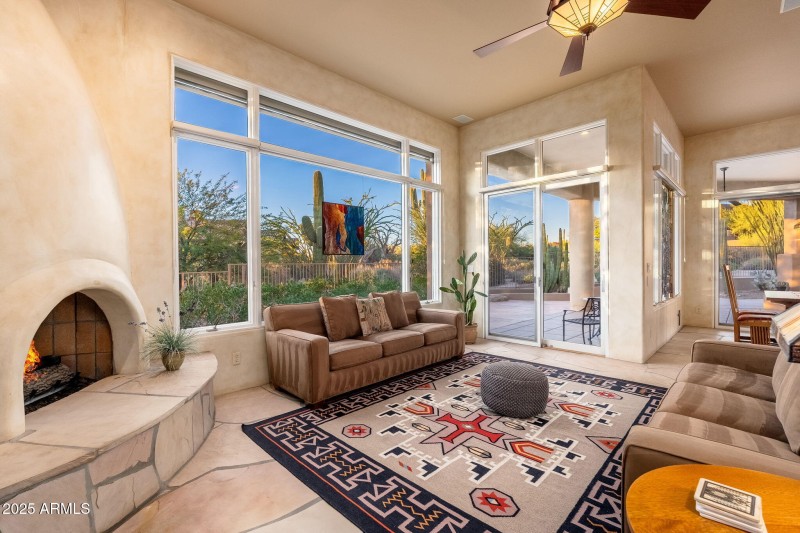 Bright and Cheerful Family Room