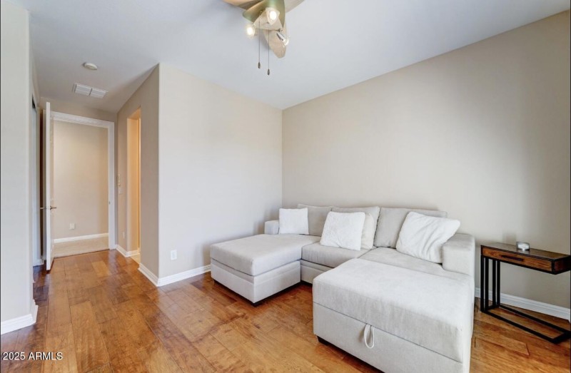 Bedroom 4-Theatre Room