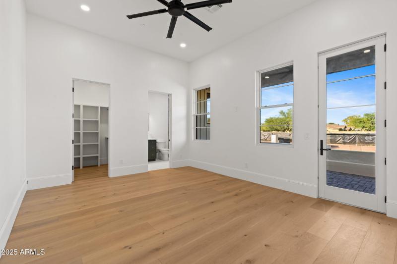 36-web-or-mls-10809-n-82nd-pl