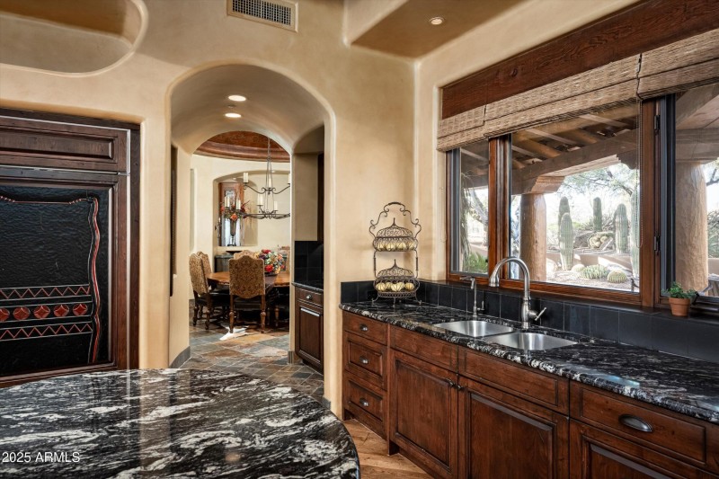 024-8681 E Artisan Pass -26