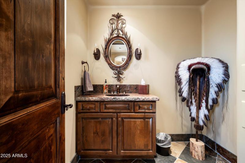 034-8681 E Artisan Pass -36