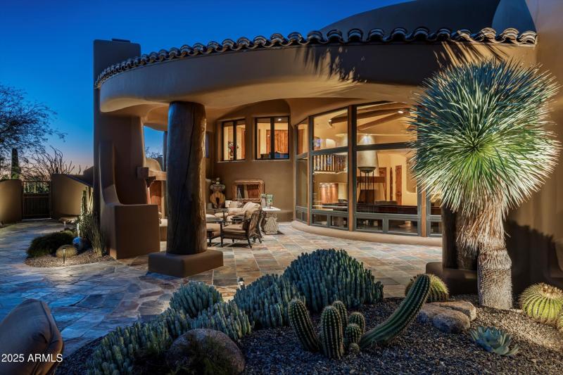 058-8681 E Artisan Pass -59