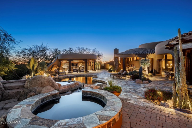 063-8681 E Artisan Pass -63