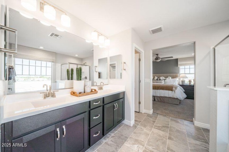 Parkside Villas RM 4 Primary Bath 2