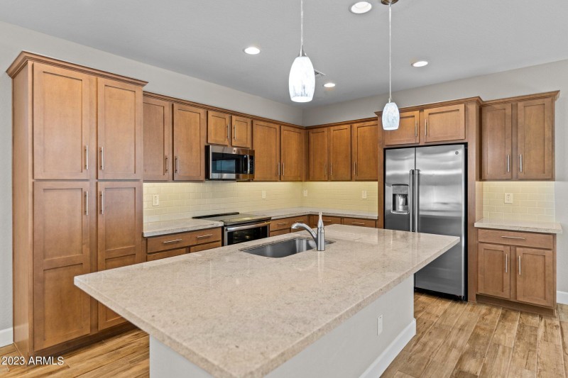 3200 Huckleberry Way