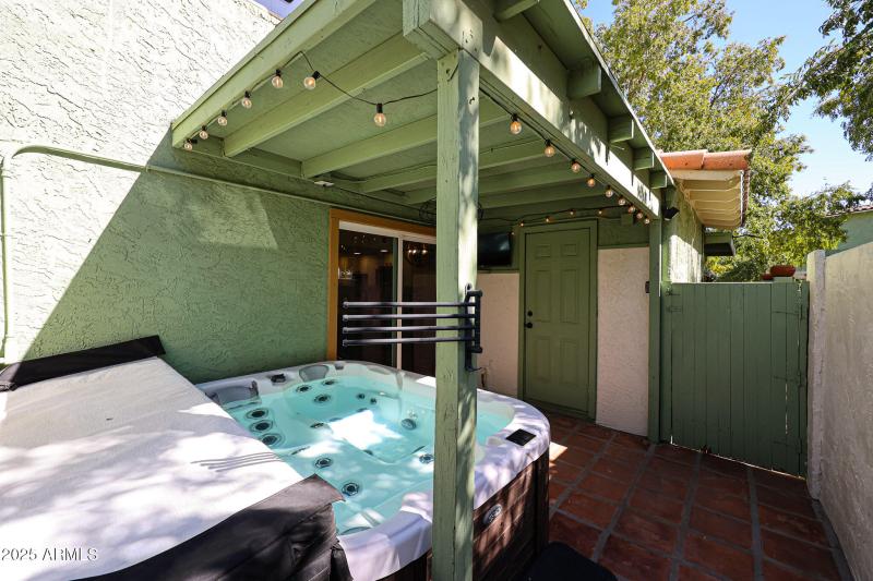 Back Patio - Spa