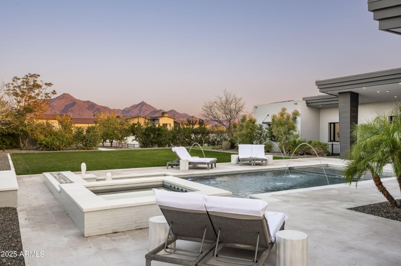 Pool & Spa with Views