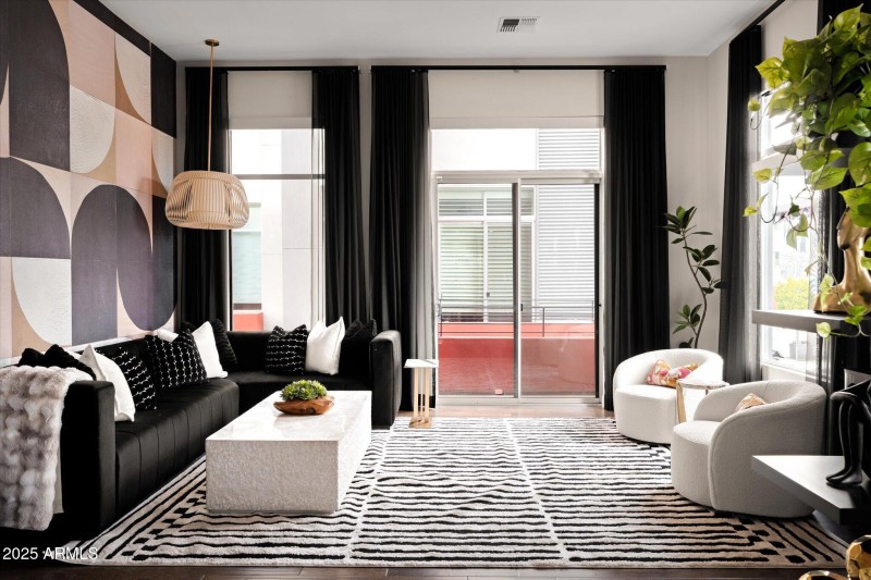 Living Room w/ Mountain Views