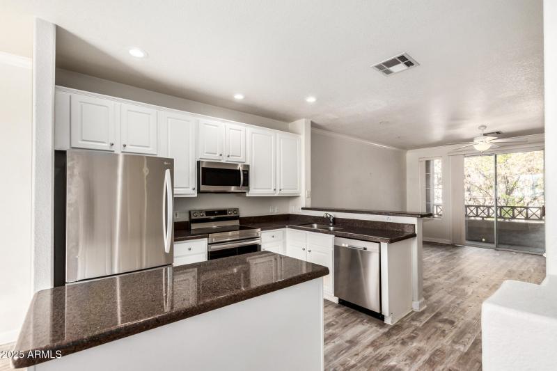 18 - Paradise Village