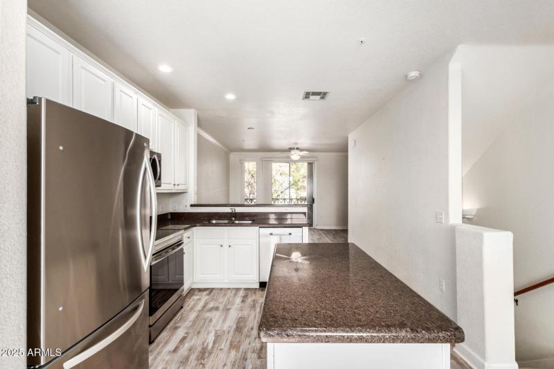 19 - Paradise Village