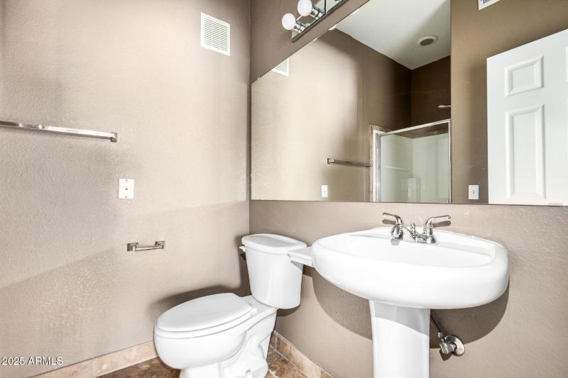 25 - Paradise Village