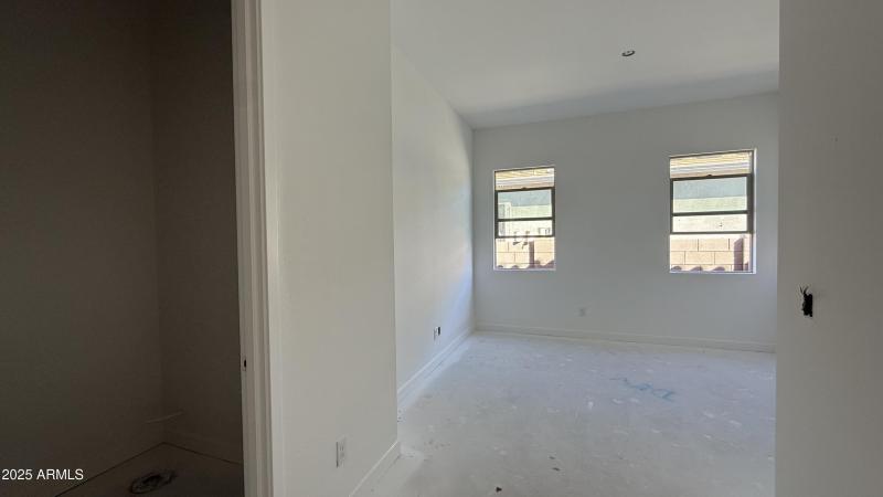 012 - Den & Powder Bathroom