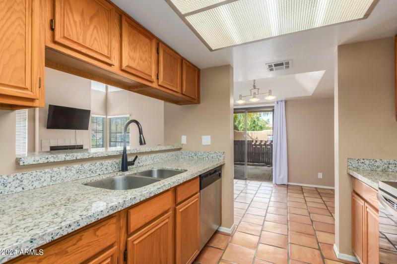 20230817041720670034000000-o