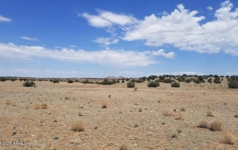 42700 W Hard Rock WAY