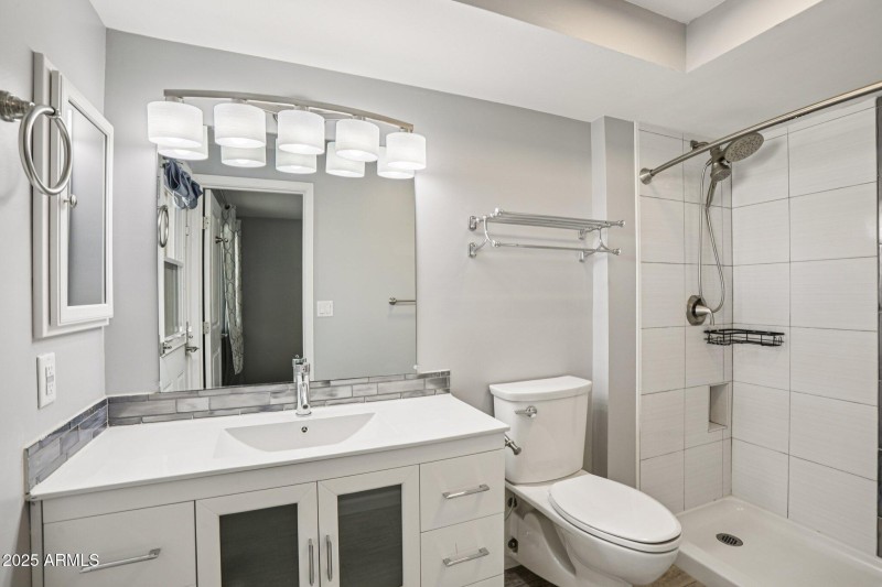 26-web-or-mls-W Forrester Dr-S1209-022