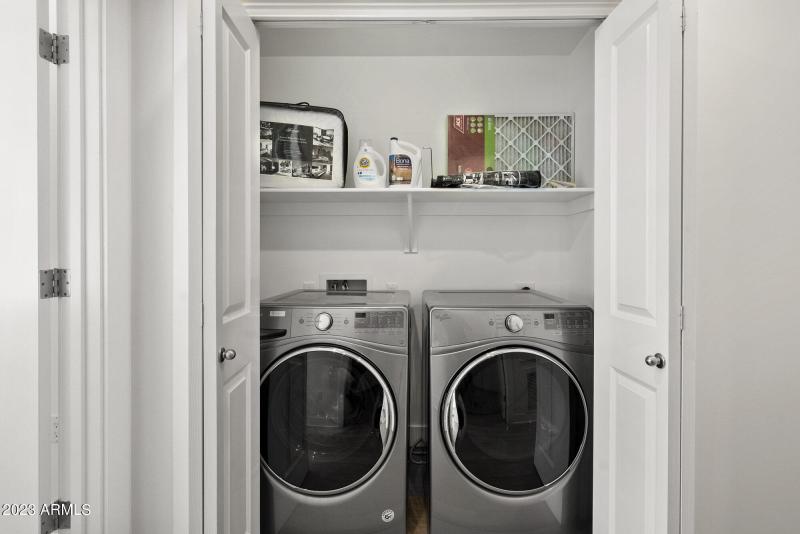 laundry in unit