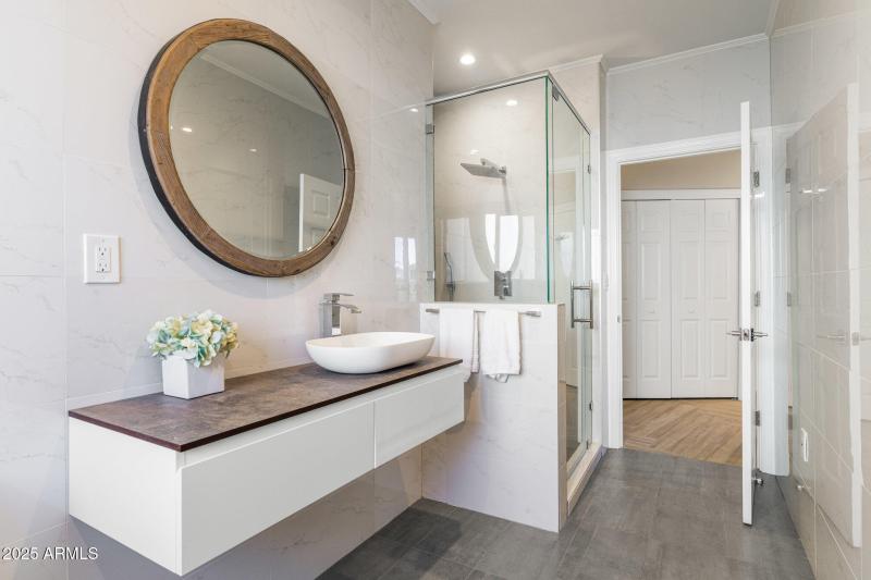 Downstairs Bed/Bath 1