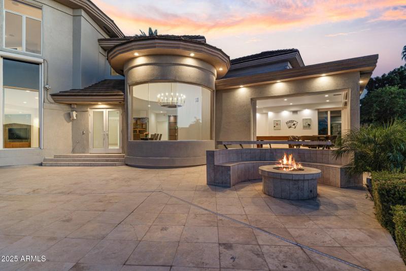 Firepit - night time