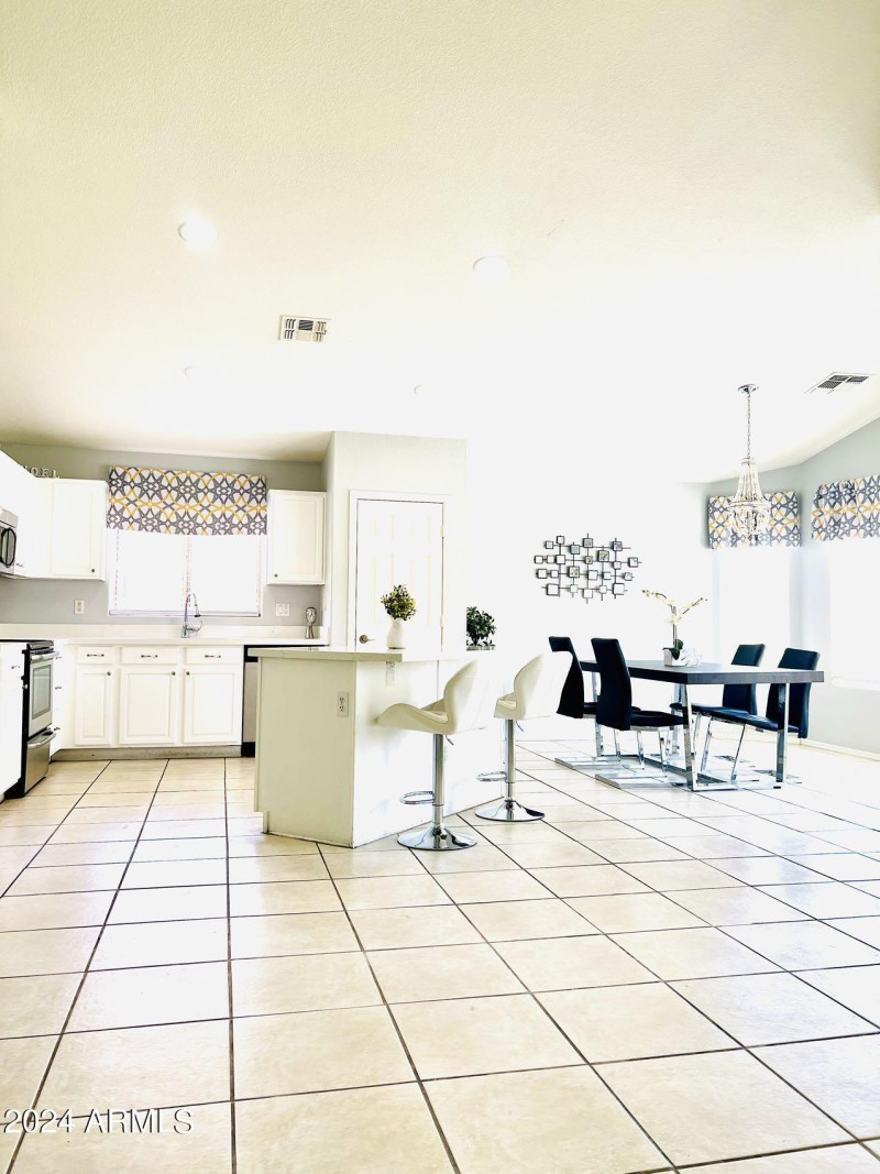 00b290b7154346dd9f7802dd65e18a36