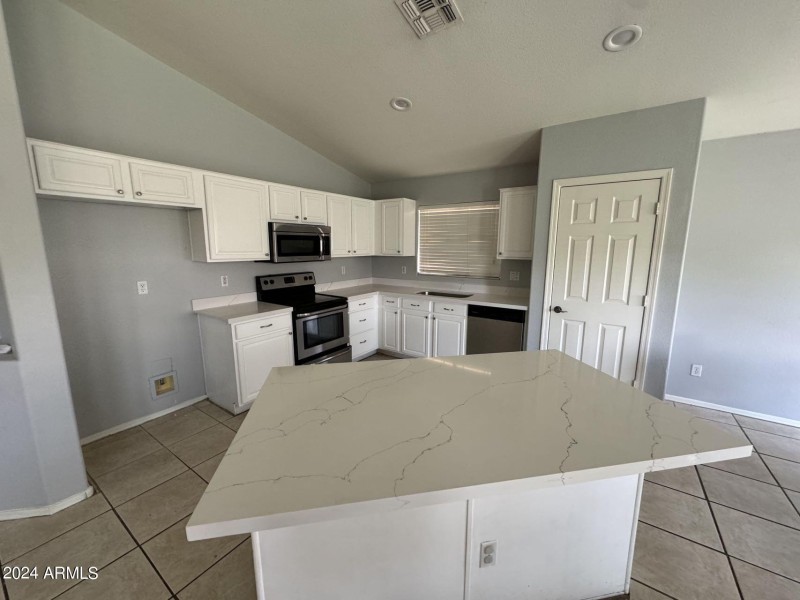 6c78d95413bf198f4fe4edcb8e1bdba3