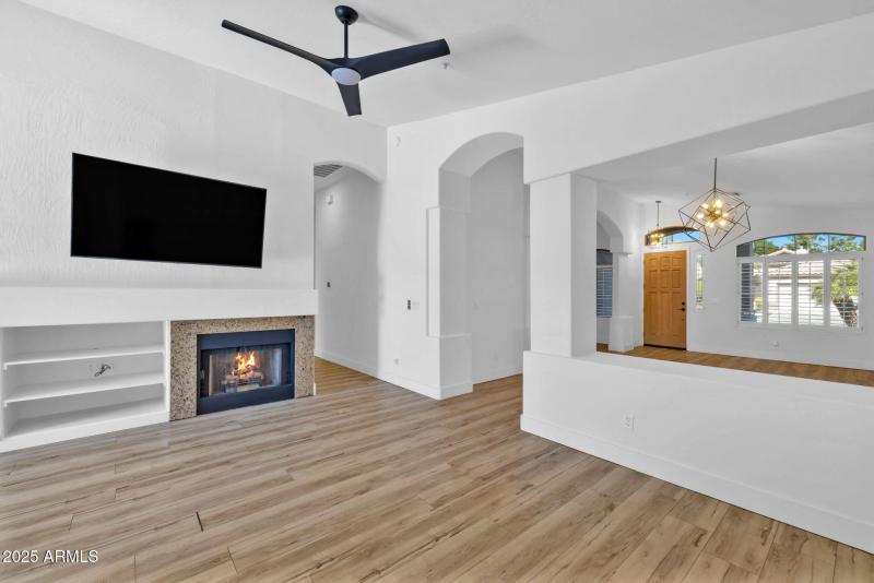 24-web-or-mls-322A7322