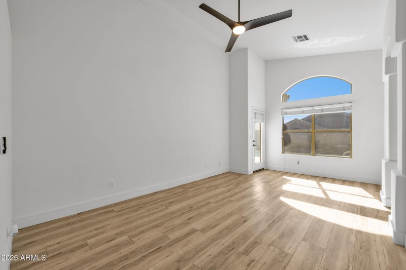 33-web-or-mls-322A7090