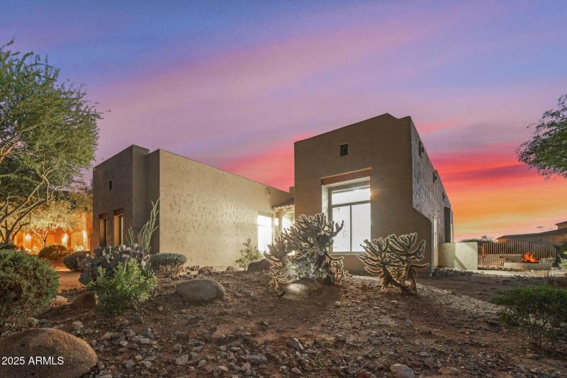 7-web-or-mls-10302 S 16th Ave - MLS Imag