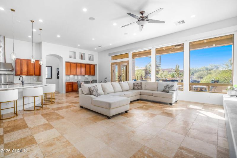 16-web-or-mls-10302 S 16th Ave - MLS Ima