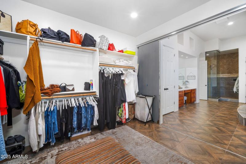 38-web-or-mls-10302 S 16th Ave - MLS Ima