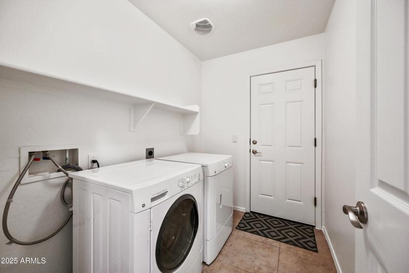 28-2317WSR-ocupix-10-22-2025