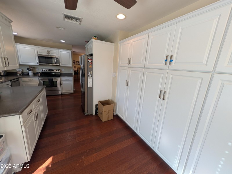 PXL_20251020_165637271