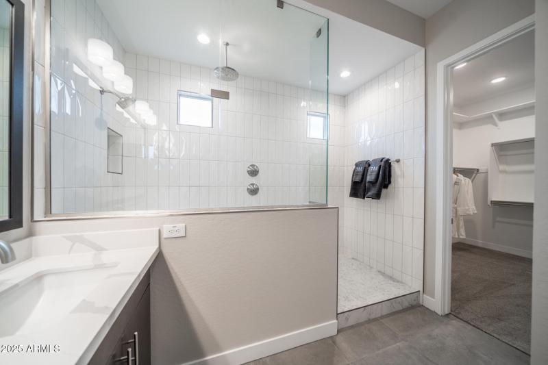 3830 S Gladiolus Circle