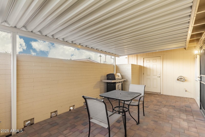 Patio with Block Fence For Privacy