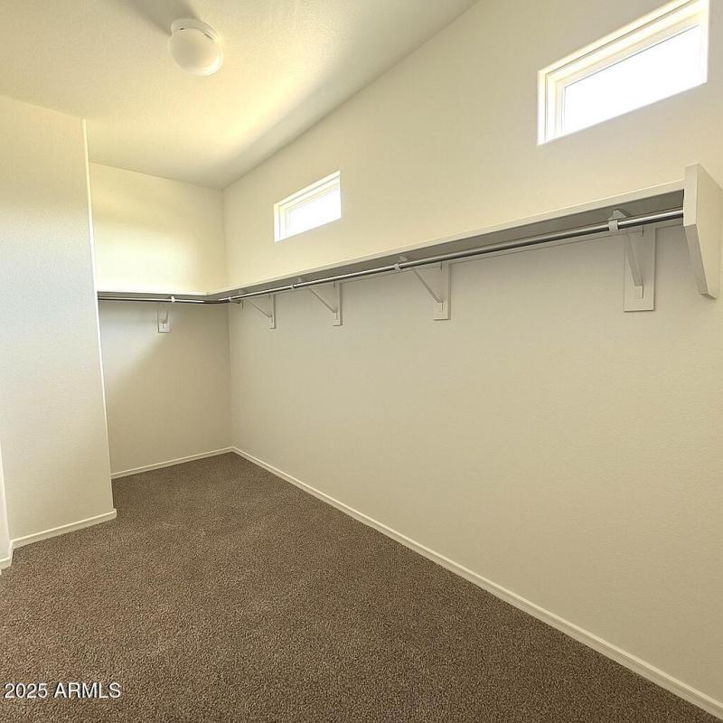 E76425F8-9E96-4813-BC43-3085A312791B