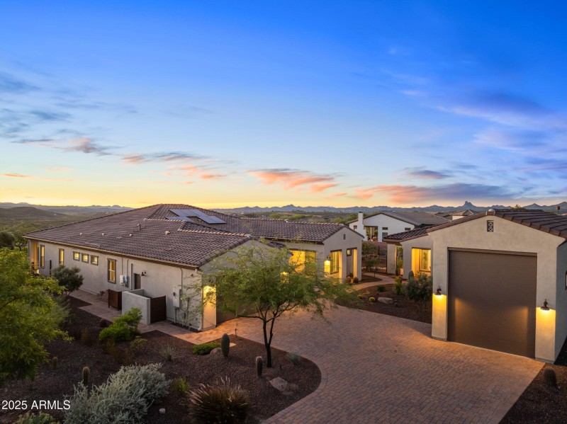 1-web-or-mls-DJI_20251016062750_0028_D