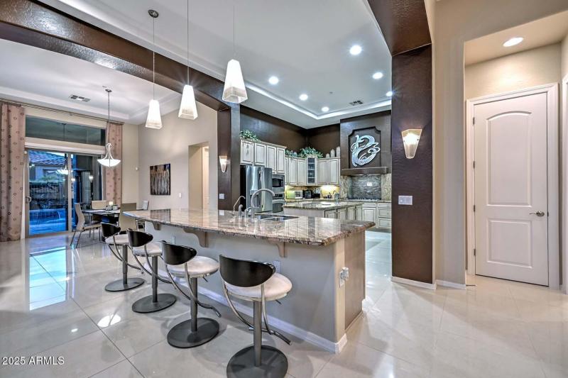 Kitchen-Breakfast Room