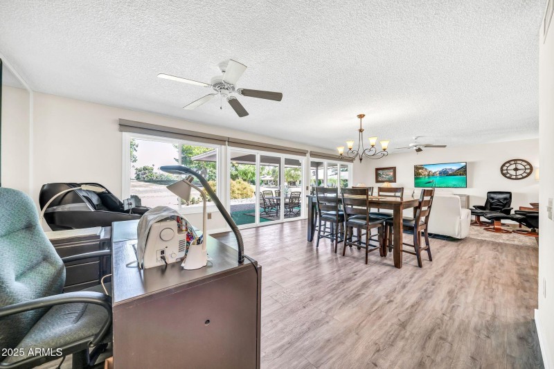 Th13014 W Desert Glen Dr-9